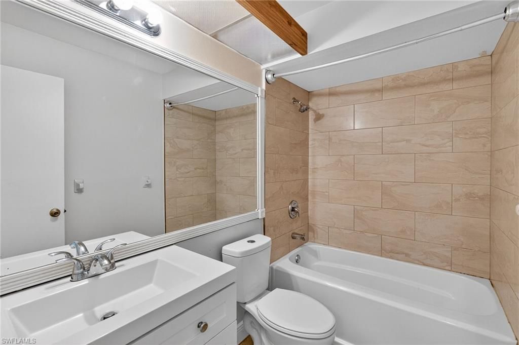 4641 SW Santa Barbara Pl, Unit 8, Cape Coral, FL 33914 Photo