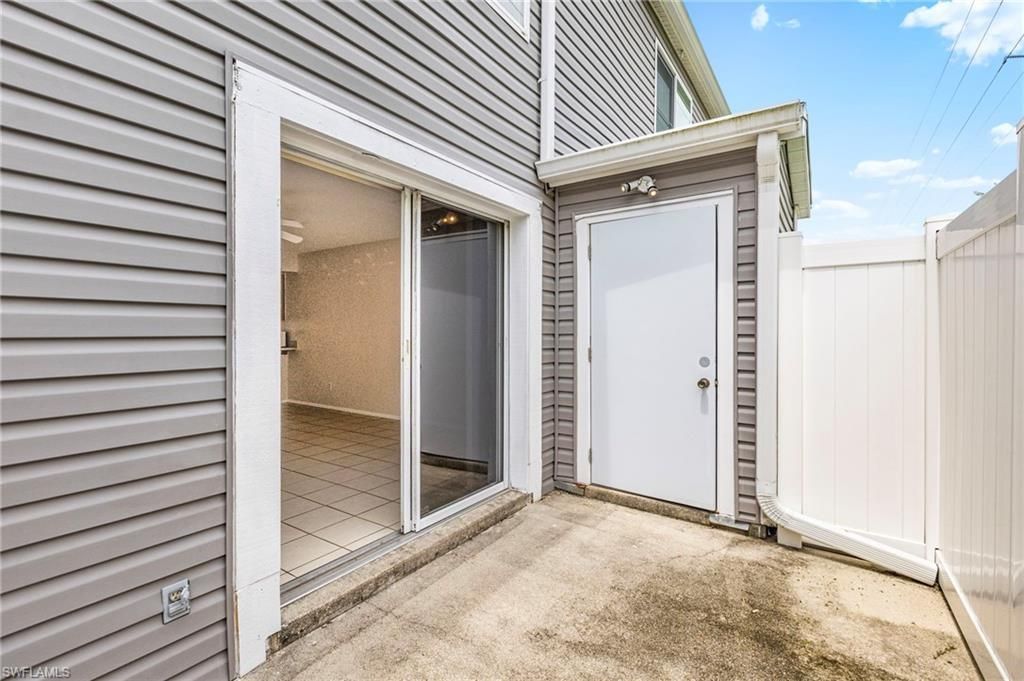 4641 SW Santa Barbara Pl, Unit 8, Cape Coral, FL 33914 Photo