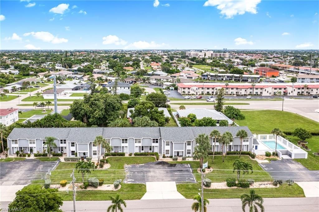 4641 SW Santa Barbara Pl, Unit 8, Cape Coral, FL 33914 Photo