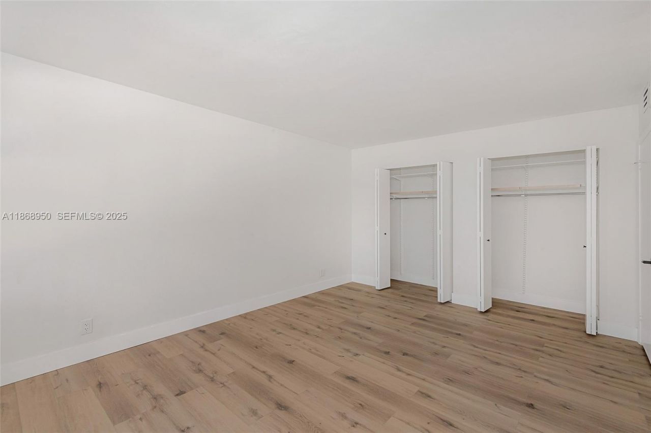 2500 Parkview Dr, Unit 821, Hallandale Beach, FL 33009 Photo