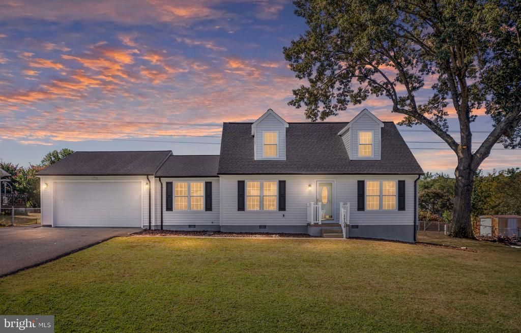 1708 Sherwood Drive, Fredericksburg, VA 22405 Main Photo