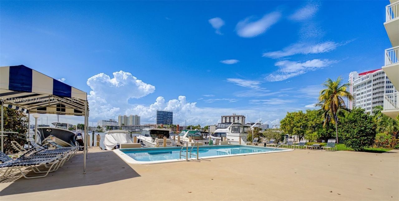 126 Golden Isles Dr, Unit 34A, Hallandale Beach, FL 33009 Photo