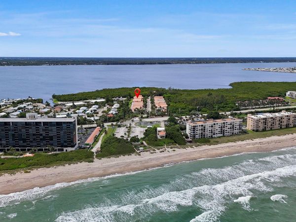 143 Pepper Lane, Jensen Beach, FL 34957