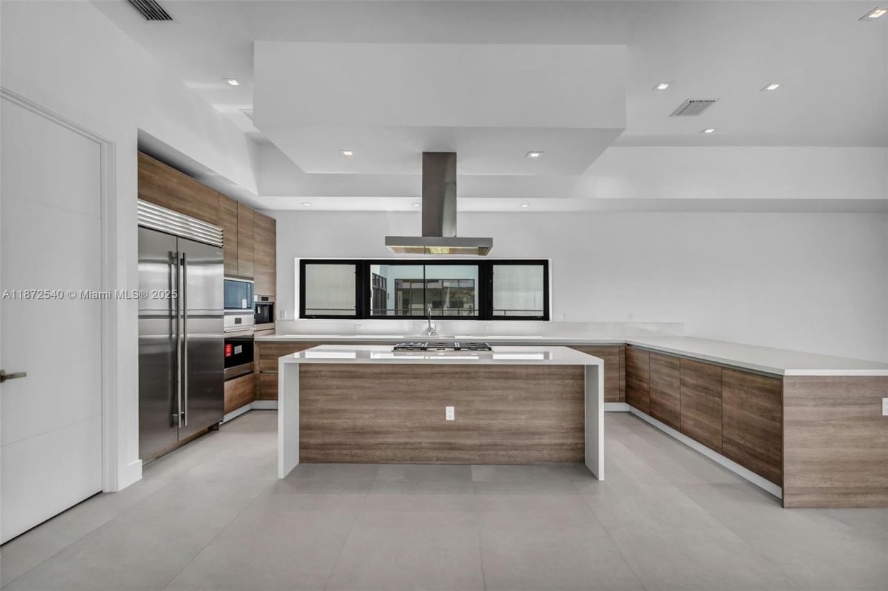 16740 N Botaniko Dr N, Weston, FL 33326 Photo