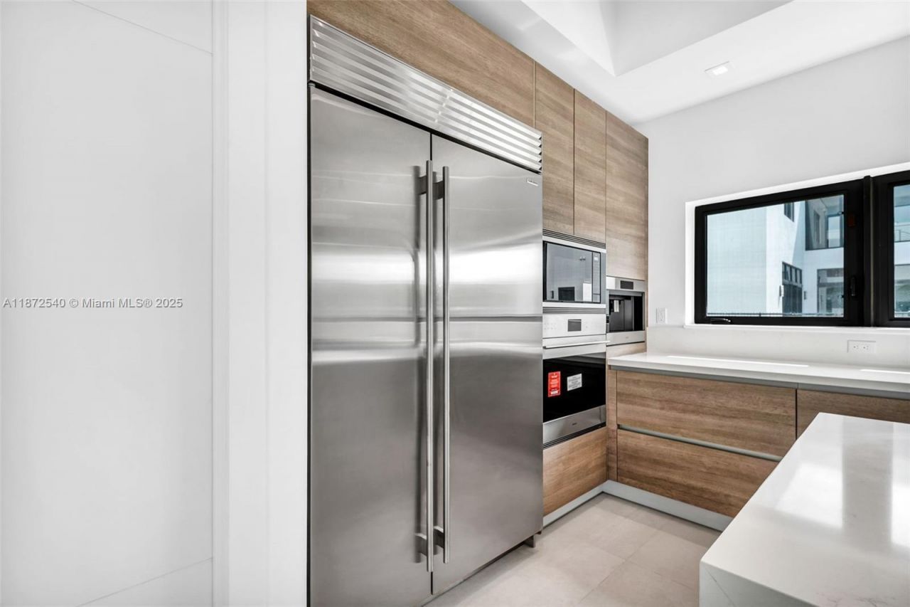 16740 N Botaniko Dr N, Weston, FL 33326 Photo