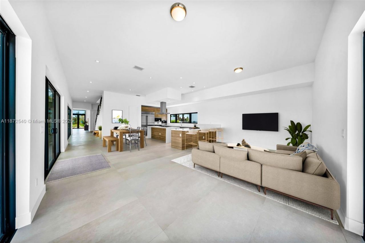 16740 N Botaniko Dr N, Weston, FL 33326 Photo