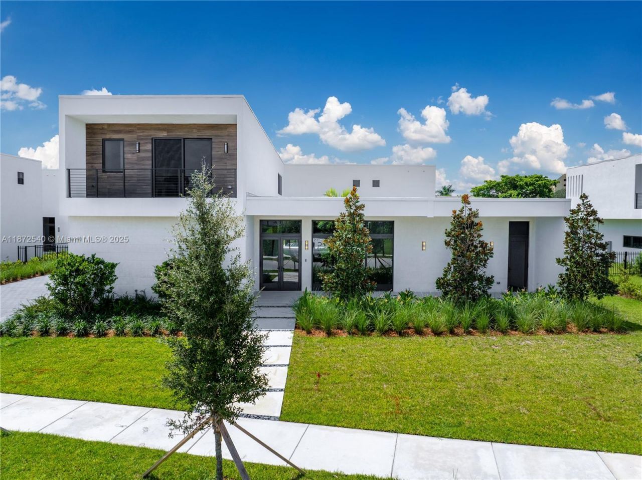 16740 N Botaniko Dr N, Weston, FL 33326 Photo