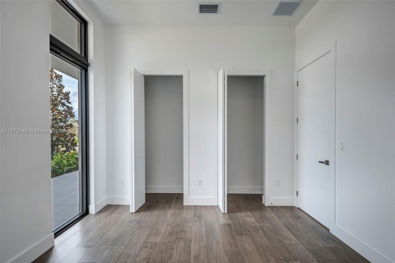 16740 N Botaniko Dr N, Weston, FL 33326 Photo