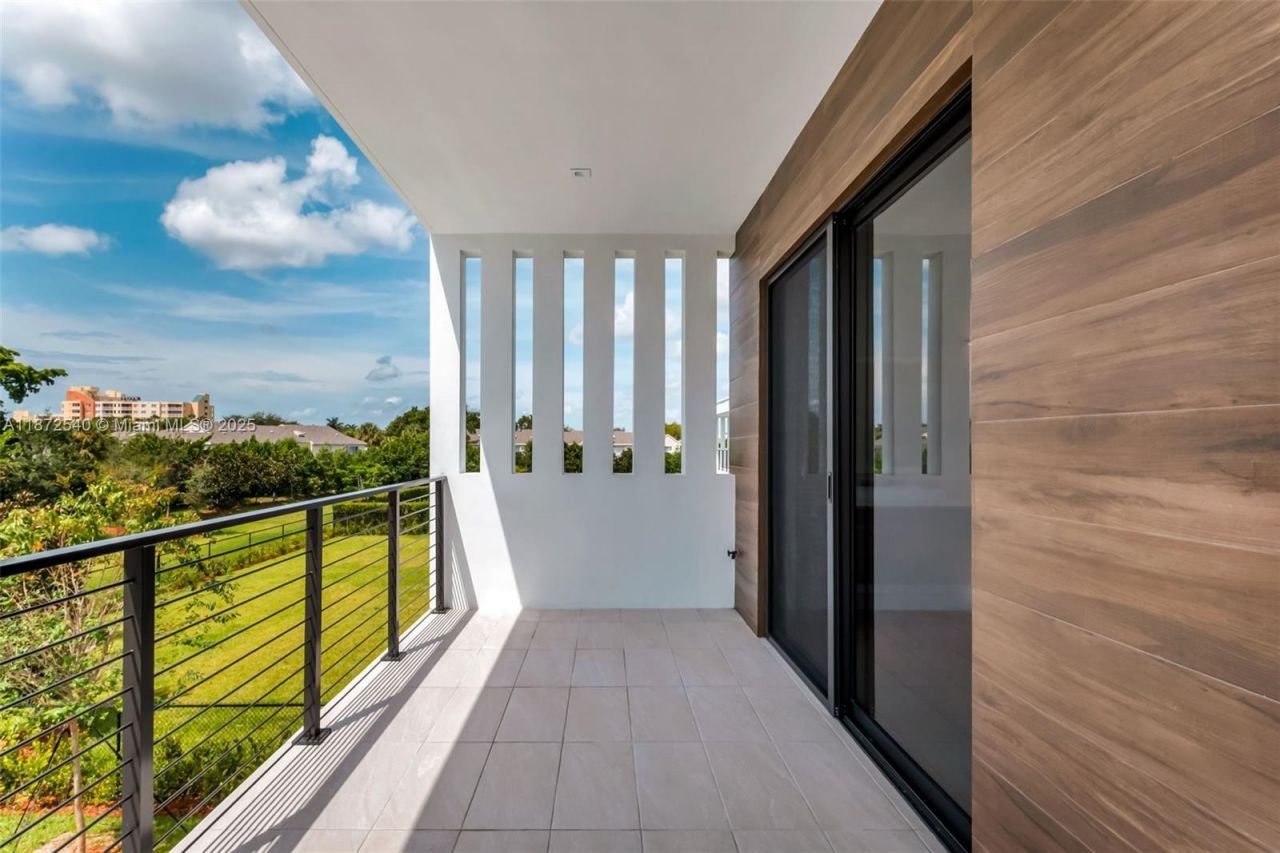 16740 N Botaniko Dr N, Weston, FL 33326 Photo