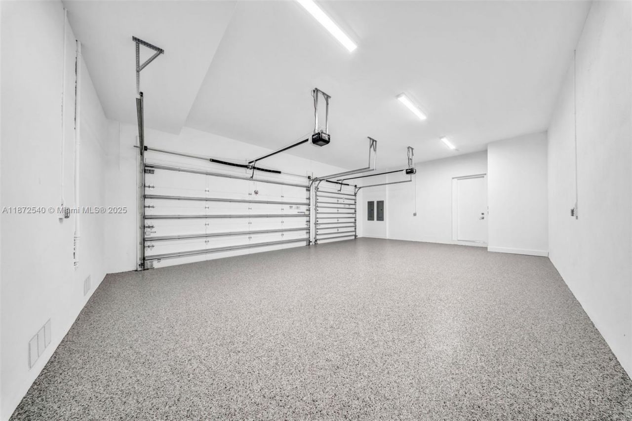 16740 N Botaniko Dr N, Weston, FL 33326 Photo