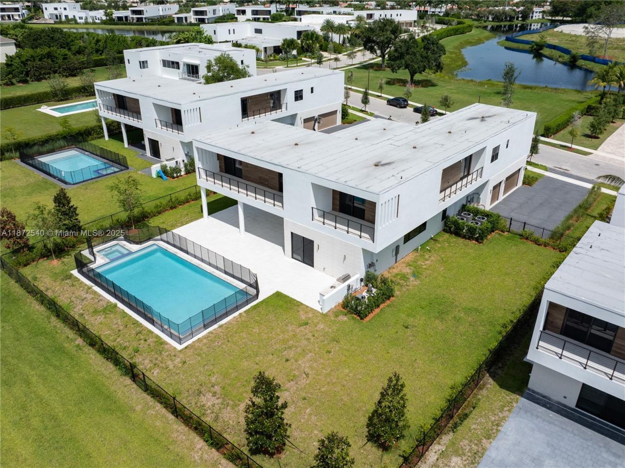 16740 N Botaniko Dr N, Weston, FL 33326 Photo