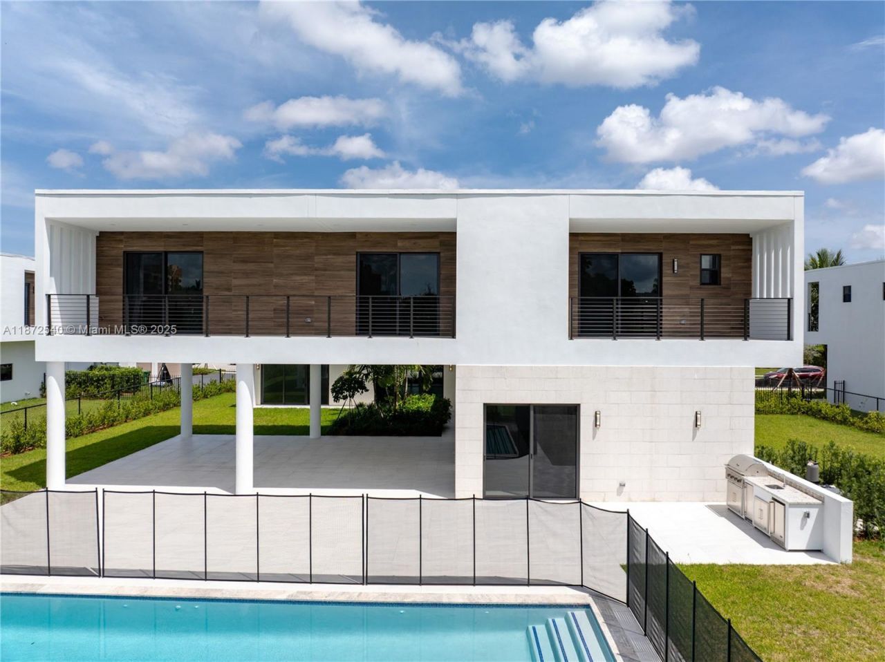 16740 N Botaniko Dr N, Weston, FL 33326 Photo