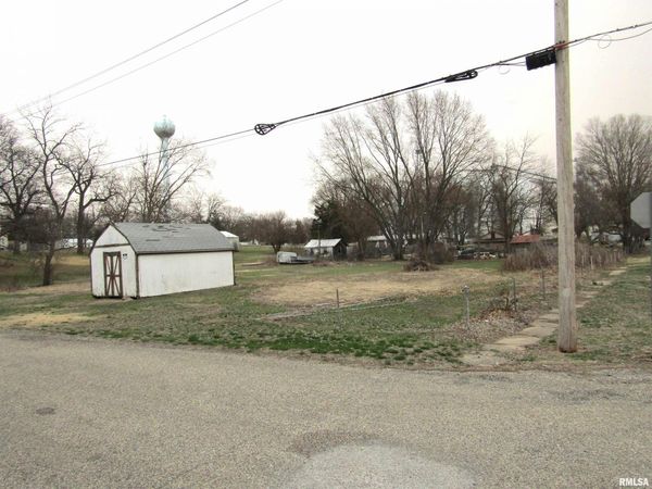 204 CHESTNUT, Forest City, IL 61532