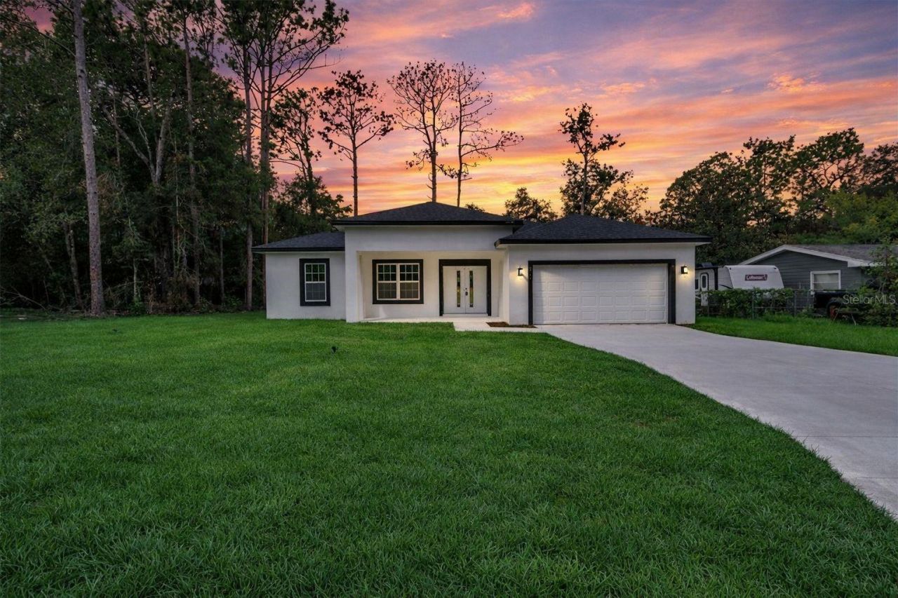 10932 N Frantz Avenue, Citrus Springs, FL 34434 Main Photo