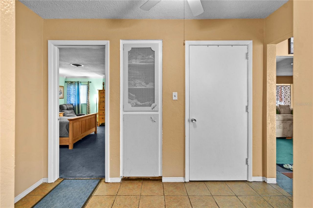 2670 Pinellas Point Drive S, Saint Petersburg, FL 33712 Photo