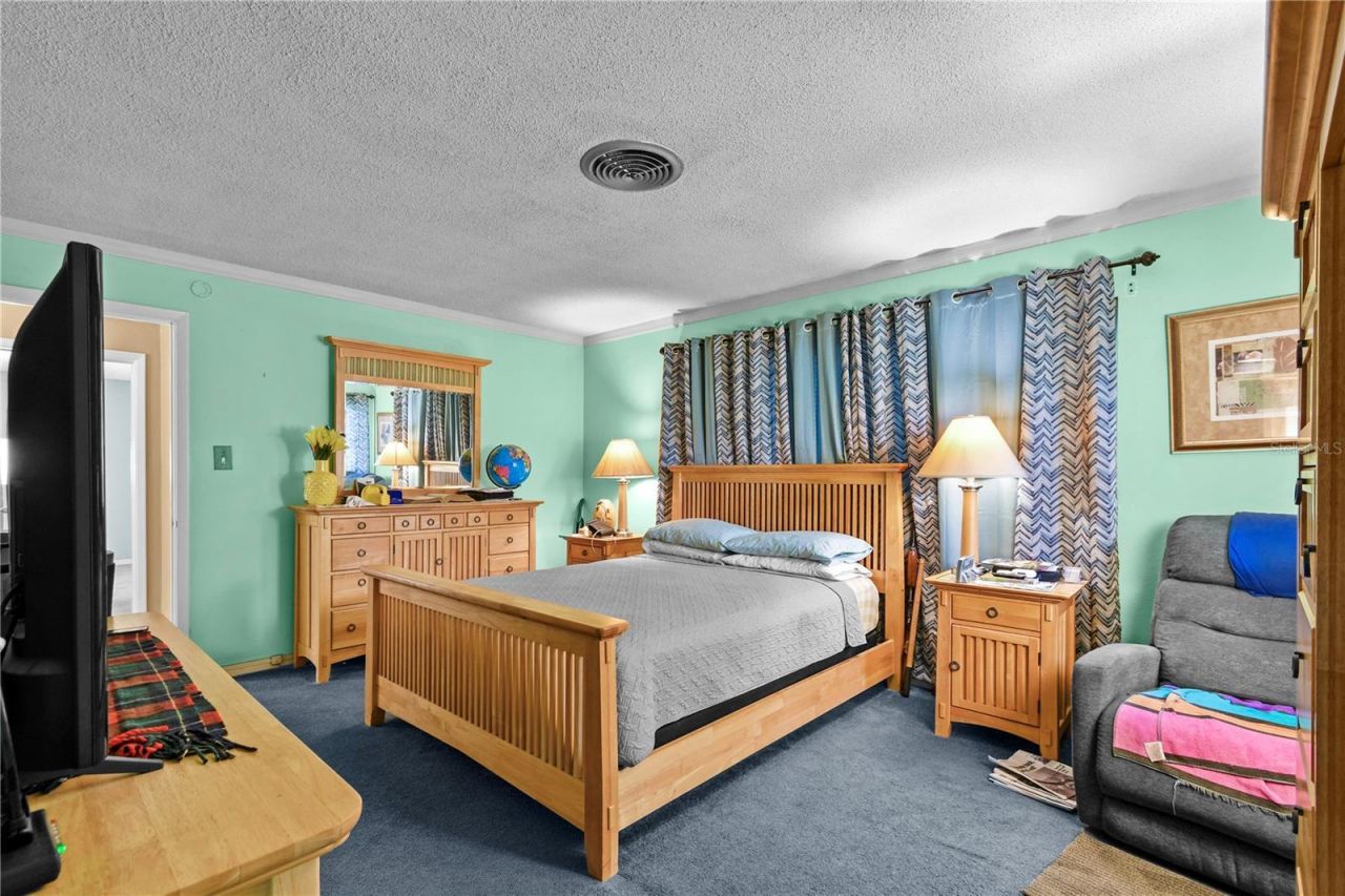 2670 Pinellas Point Drive S, Saint Petersburg, FL 33712 Photo