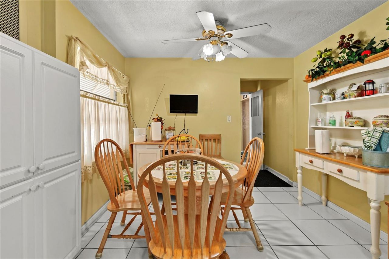 2670 Pinellas Point Drive S, Saint Petersburg, FL 33712 Photo