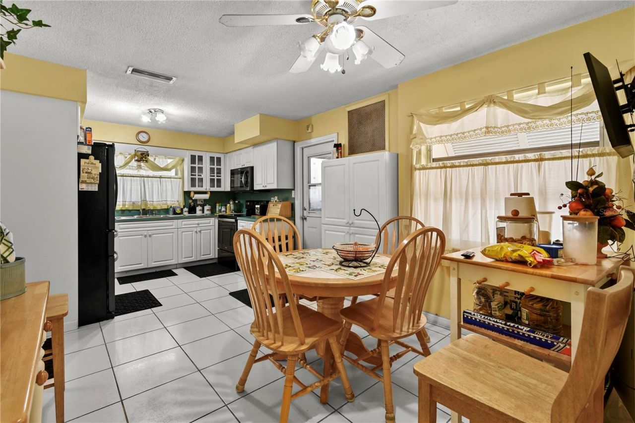 2670 Pinellas Point Drive S, Saint Petersburg, FL 33712 Photo