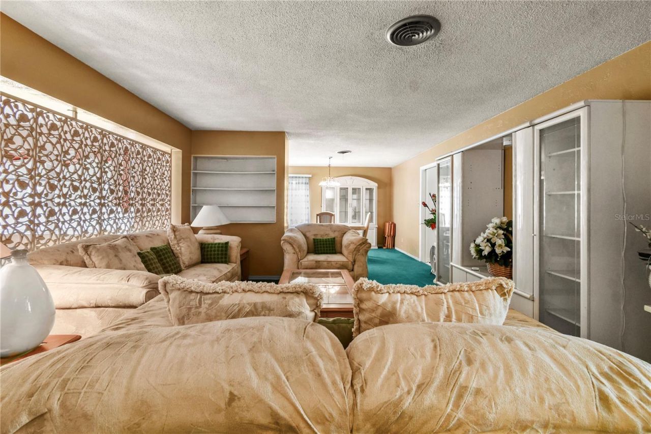 2670 Pinellas Point Drive S, Saint Petersburg, FL 33712 Photo