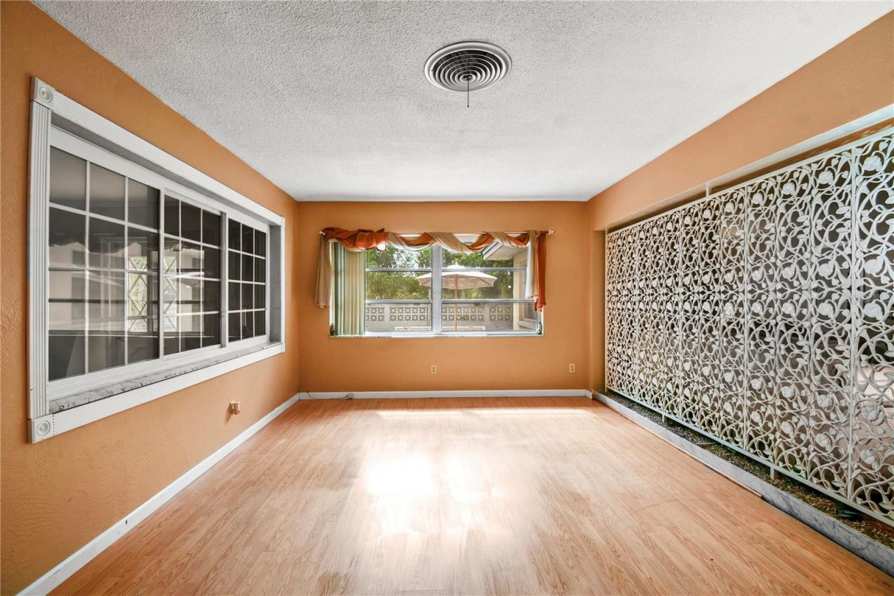 2670 Pinellas Point Drive S, Saint Petersburg, FL 33712 Photo