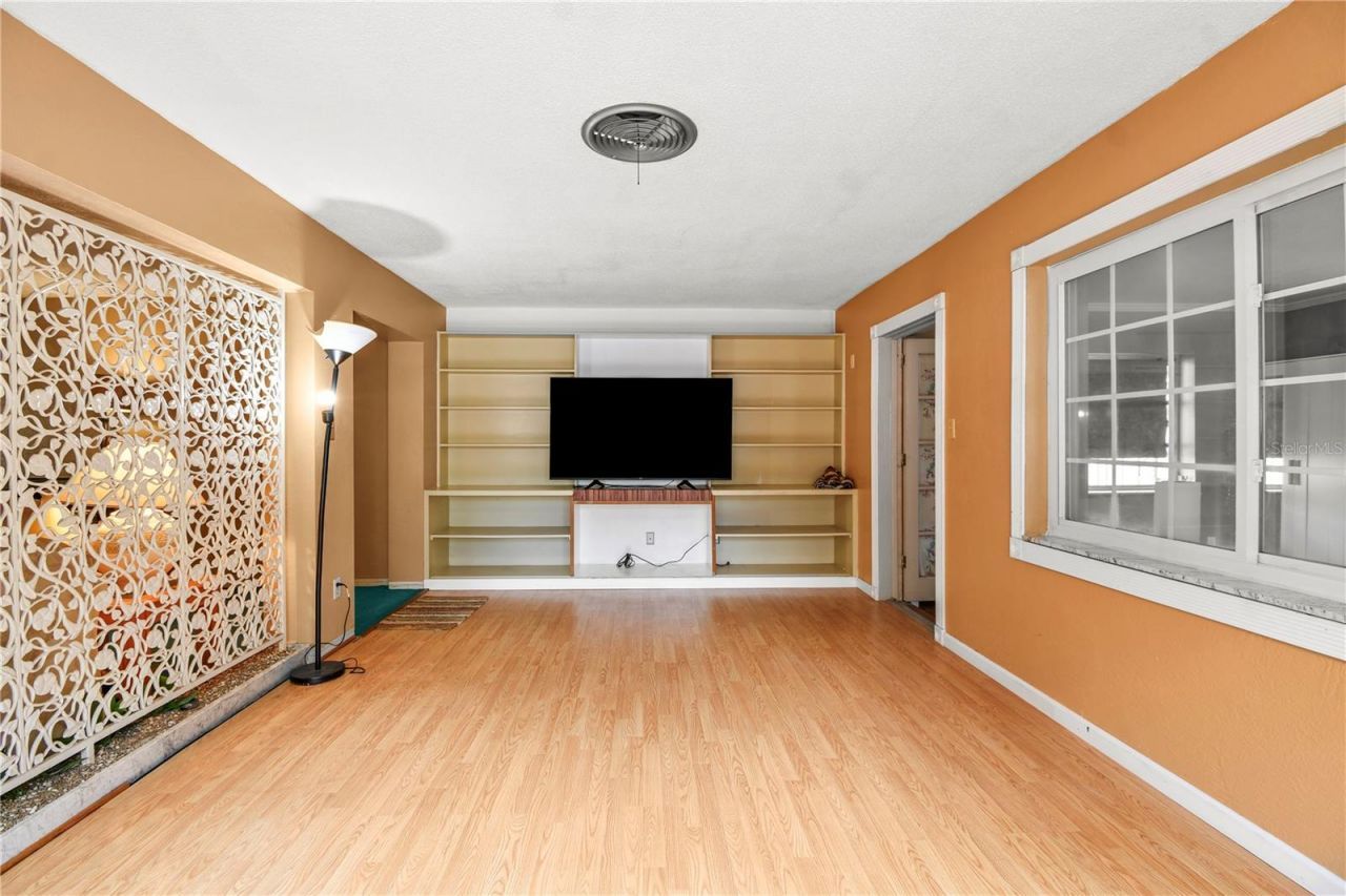 2670 Pinellas Point Drive S, Saint Petersburg, FL 33712 Photo