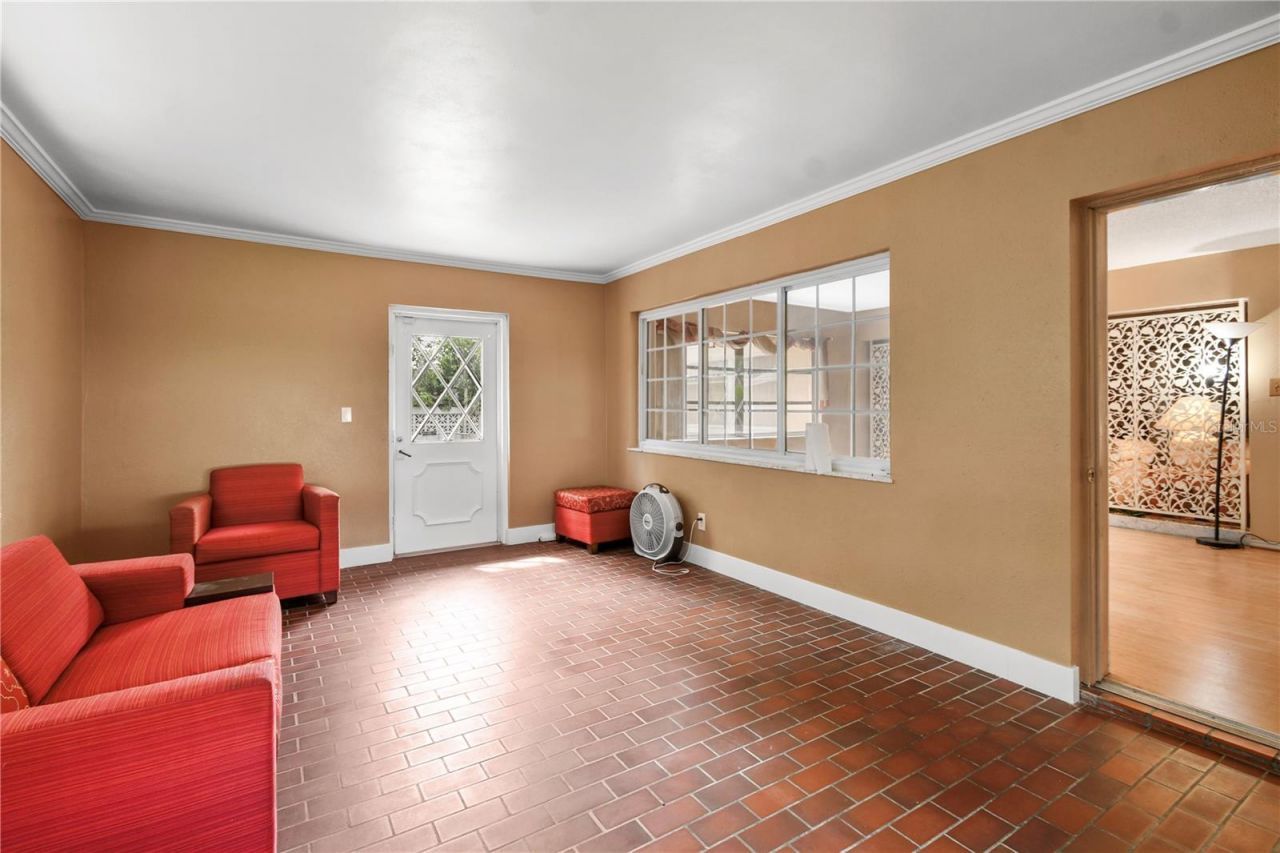 2670 Pinellas Point Drive S, Saint Petersburg, FL 33712 Photo