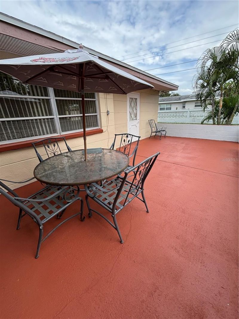 2670 Pinellas Point Drive S, Saint Petersburg, FL 33712 Photo