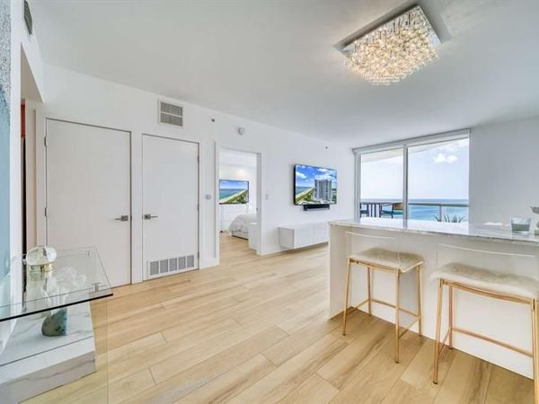 6365 Collins Avenue, Unit 2406, Miami Beach, FL 33141