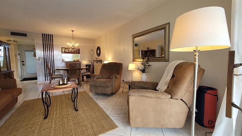 2901 NW 48th Avenue, Unit 461, Lauderdale Lakes, FL 33313 Photo