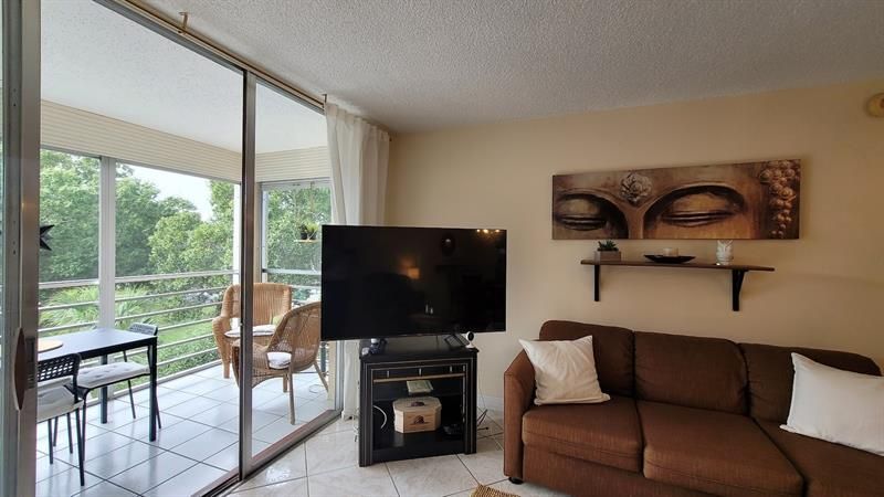 2901 NW 48th Avenue, Unit 461, Lauderdale Lakes, FL 33313 Photo
