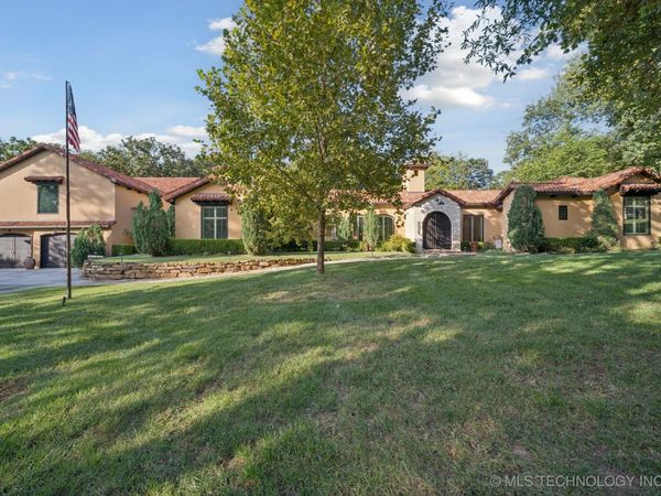 2869 E 72nd Street, Tulsa, OK 74136