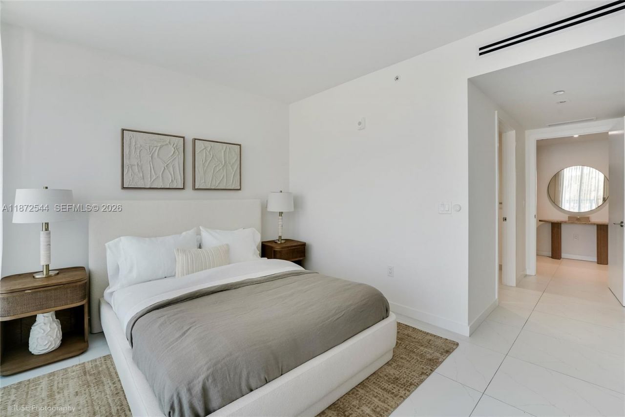 9901 W Bay Harbor Dr, Unit 403, Bay Harbor Islands, FL 33154 Photo