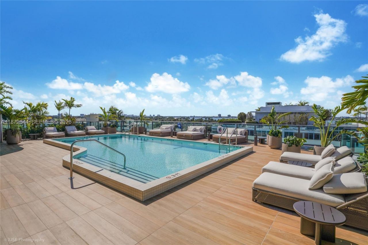 9901 W Bay Harbor Dr, Unit 403, Bay Harbor Islands, FL 33154 Photo