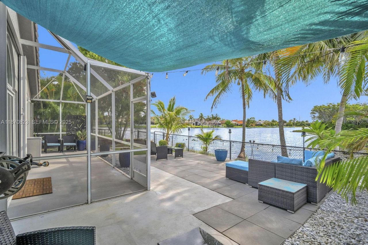 214 SW 180th Ave, Pembroke Pines, FL 33029 Photo