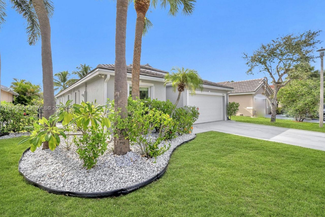 214 SW 180th Ave, Pembroke Pines, FL 33029 Photo