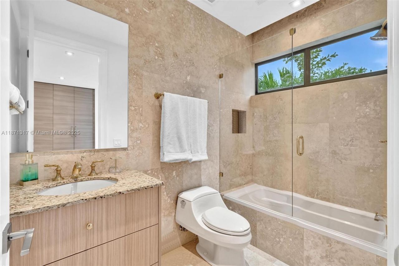 1350 98th St, Bay Harbor Islands, FL 33154 Photo