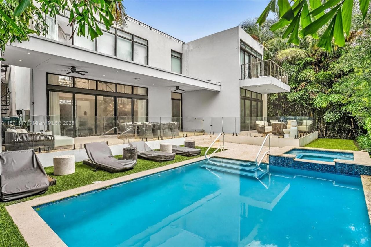 1350 98th St, Bay Harbor Islands, FL 33154 Photo