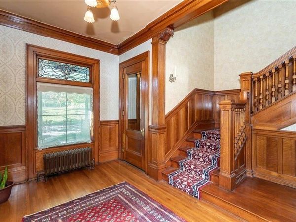 1616 E 1st Street, Duluth, MN 55812