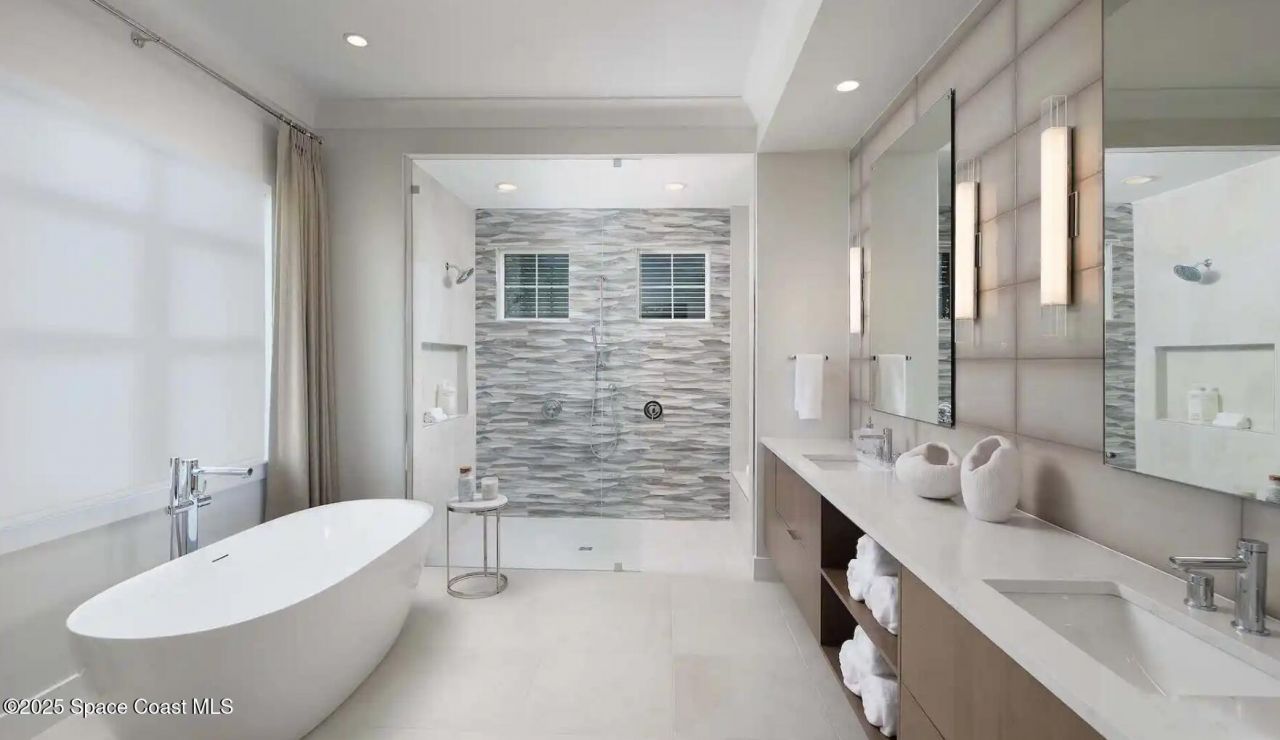 3440 S Atlantic Avenue, Cocoa Beach, FL 32931 Photo