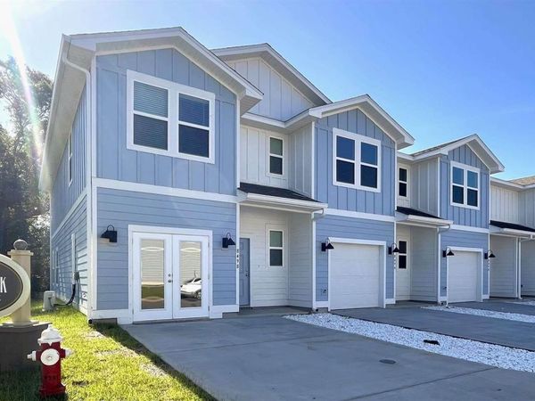 8355 Bluejack Dr, Pensacola, FL 32514