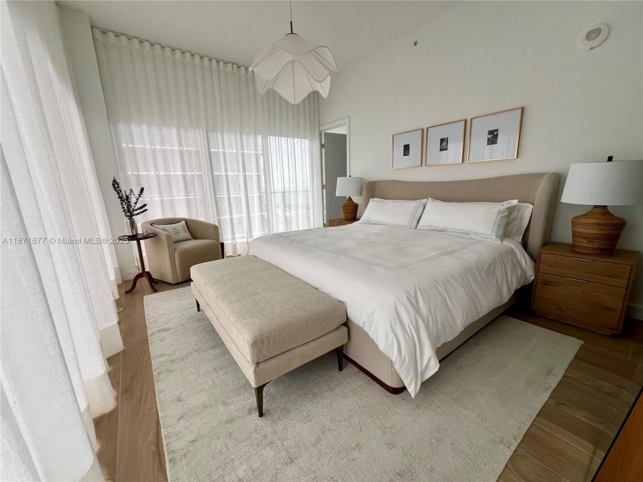 2678 Tigertail Ave, Unit 2006, Coconut Grove, FL 33133 Photo