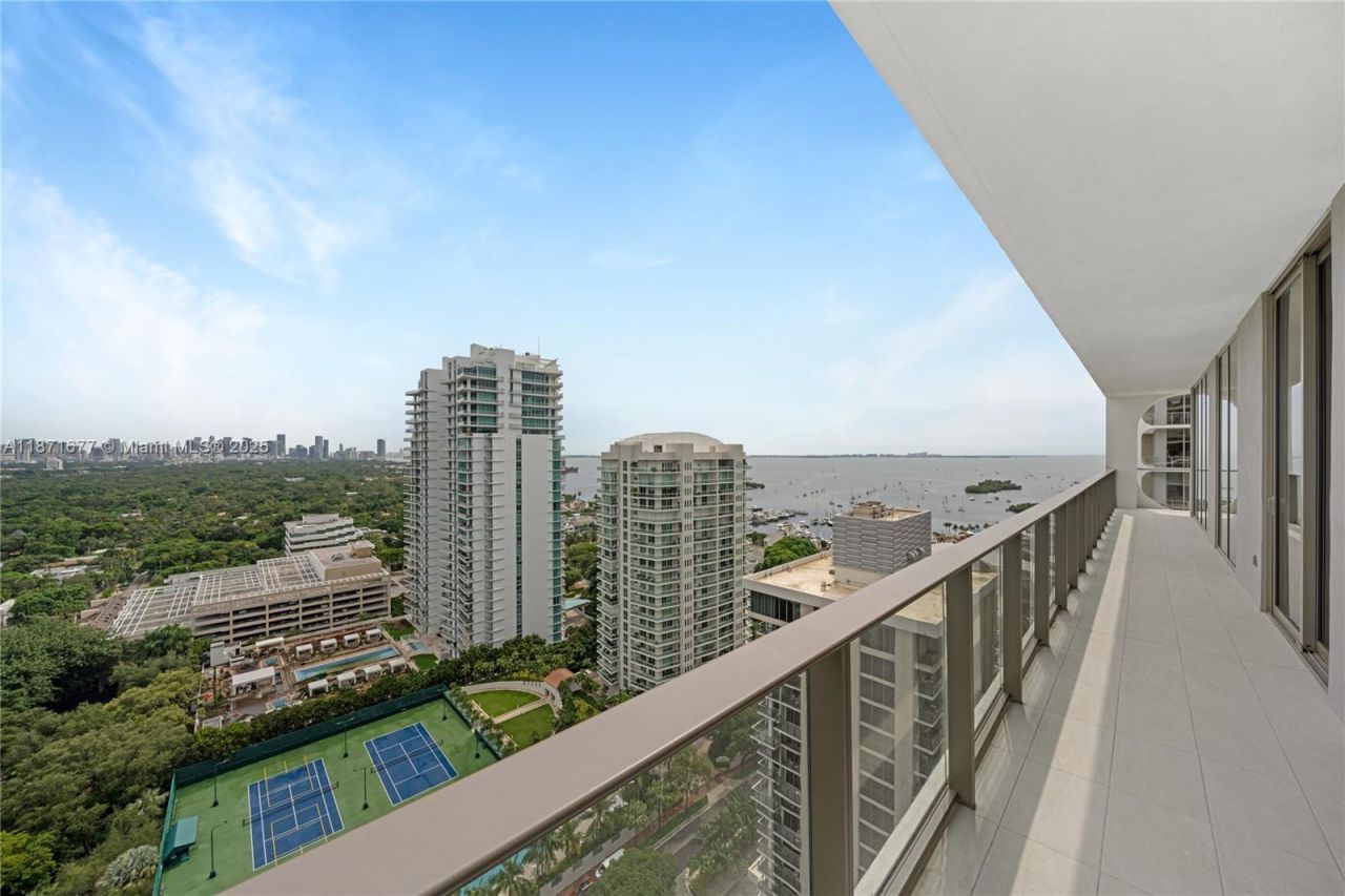 2678 Tigertail Ave, Unit 2006, Coconut Grove, FL 33133 Photo