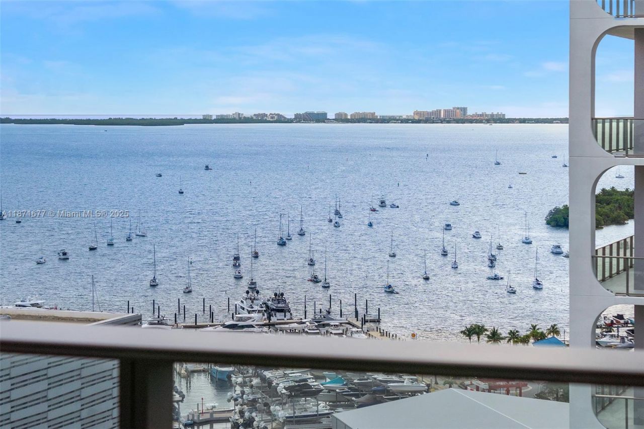 2678 Tigertail Ave, Unit 2006, Coconut Grove, FL 33133 Photo