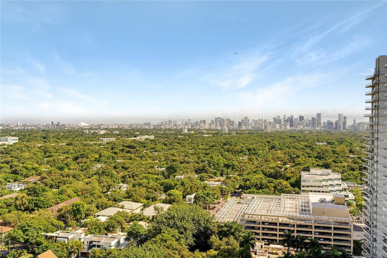 2678 Tigertail Ave, Unit 2006, Coconut Grove, FL 33133 Photo