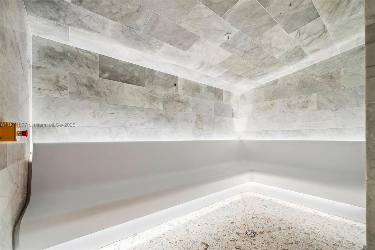 2678 Tigertail Ave, Unit 2006, Coconut Grove, FL 33133 Photo