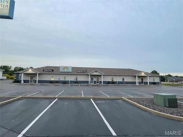 508 W Pine Street, Farmington, MO 63640