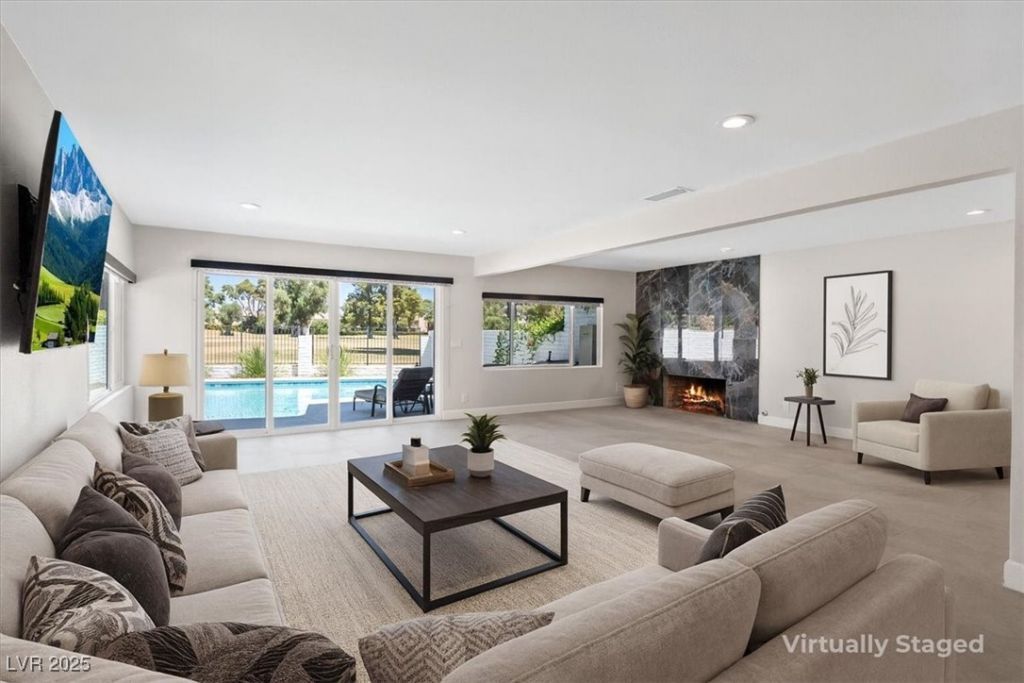 778 Vegas Valley Drive, Las Vegas, NV 89109 Main Photo