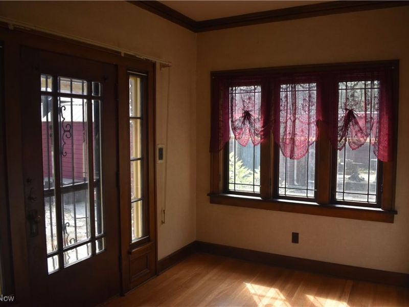 4581 Pearl Road, Cleveland, OH 44109 Photo 2