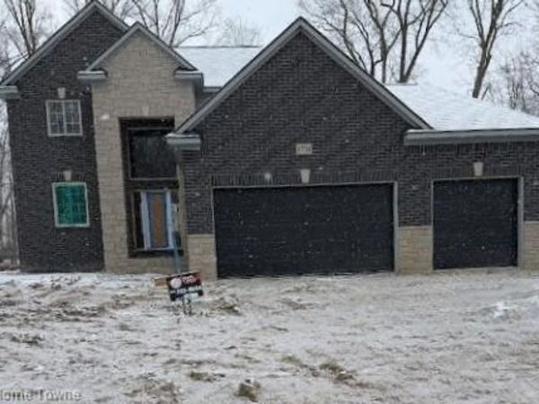 67754 Madeline Street, Richmond, MI 48062