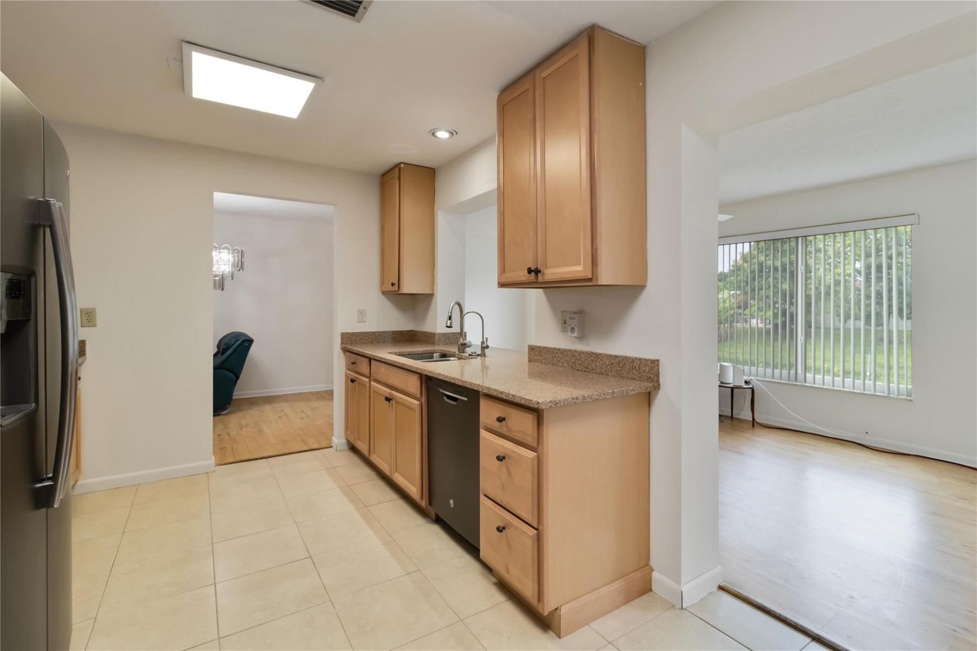 735 NW 73rd Terrace, Margate, FL 33063 Photo